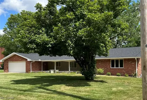 840 Glendale Rd, Marietta, OH 45750