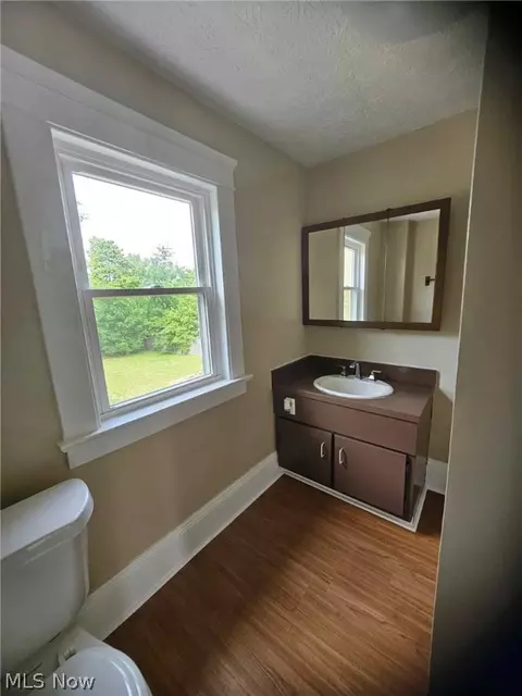 Bath - 146 Bell Ave, Elyria, OH 44035 photo 4 of 4