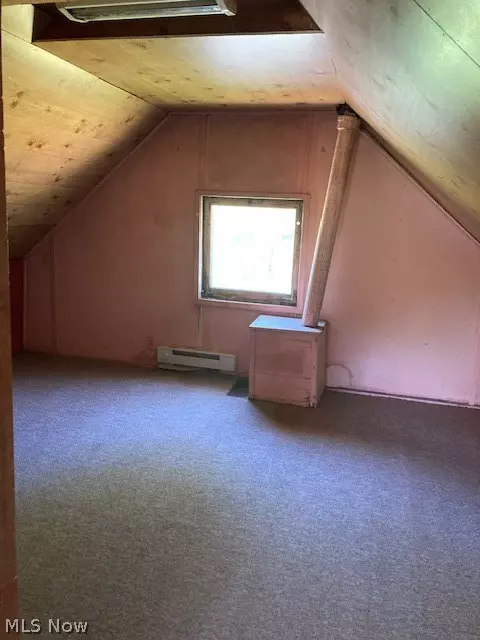 Bedroom - 146 Bell Ave, Elyria, OH 44035 photo 4 of 5