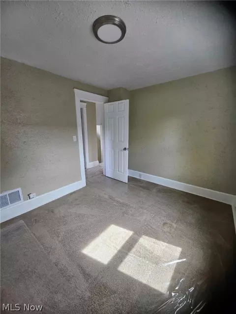 Bedroom - 146 Bell Ave, Elyria, OH 44035 photo 1 of 5