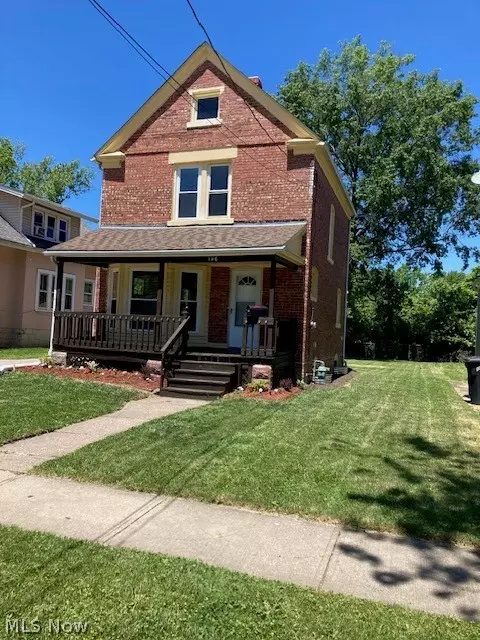 146 Bell Ave, Elyria, OH 44035