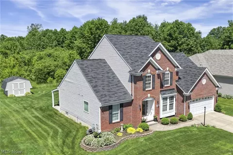 9342 Kenmore Way, North Ridgeville, OH 44039