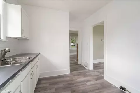 Entry Way - 2964 Maple Ave NE, Canton, OH 44714 photo 1 of 1
