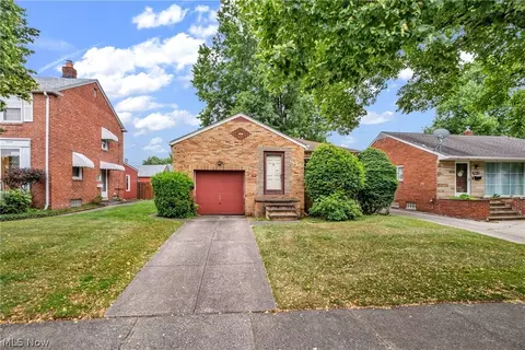 9009 Memphis Villas Blvd, Brooklyn, OH 44144