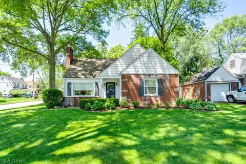 1641 Grant Ave, Cuyahoga Falls, OH 44223