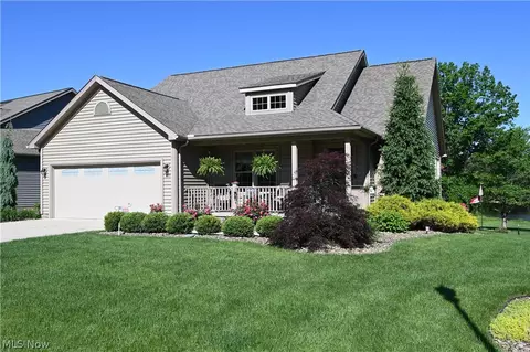 435 Back Bay Dr, Columbiana, OH 44408