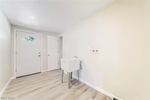 205 Cedar Brook Dr, Elyria, OH 44035 photo 27