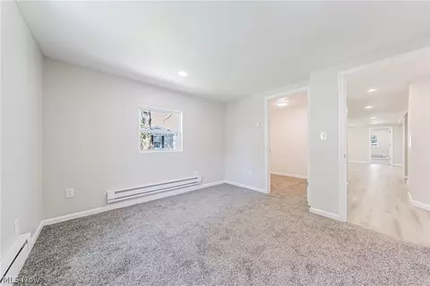 205 Cedar Brook Dr, Elyria, OH 44035 photo 18