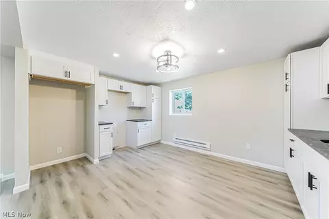 205 Cedar Brook Dr, Elyria, OH 44035 photo 10