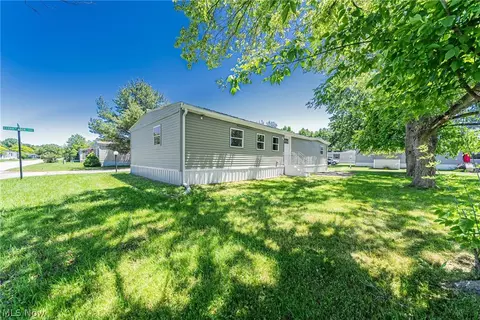 205 Cedar Brook Dr, Elyria, OH 44035 photo 30