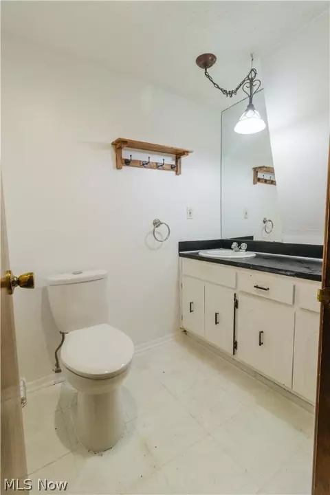 1715 N Nantucket Dr, Lorain, OH 44053 photo 16