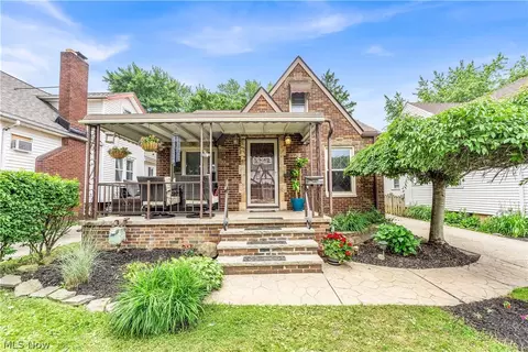 7921 Dresden Ave, Parma, OH 44129