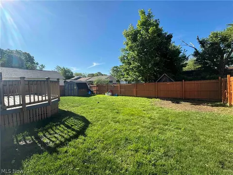1326 E 27th St, Ashtabula, OH 44004 photo 6