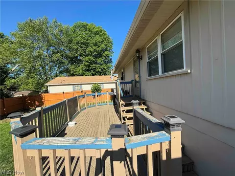 1326 E 27th St, Ashtabula, OH 44004 photo 5