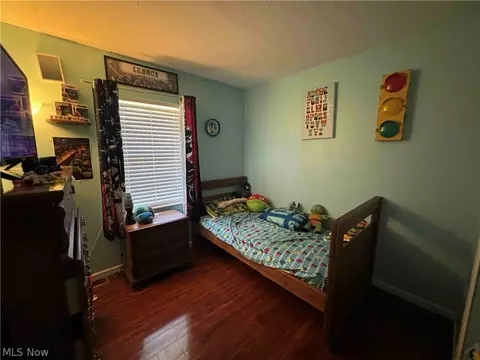 1326 E 27th St, Ashtabula, OH 44004 photo 19