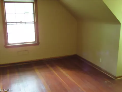 Bedroom - 626 Talltrees Dr, Ashtabula, OH 44004 photo 3 of 7