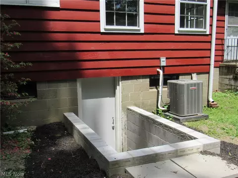 Exterior - 626 Talltrees Dr, Ashtabula, OH 44004 photo 5 of 5