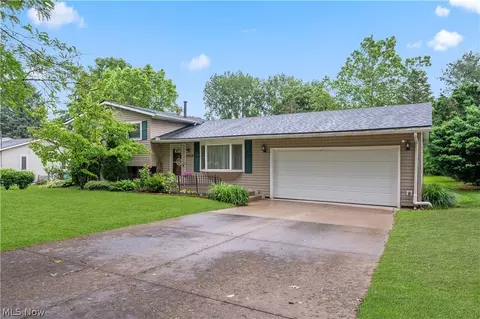 3028 Genoa Ave, Canton, OH 44706