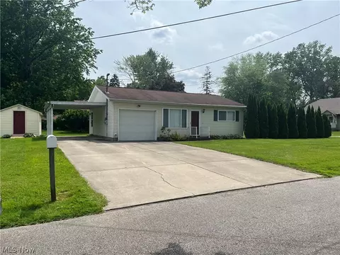 1716 W 15th St, Ashtabula, OH 44004