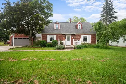 3828 Austinburg Rd, Ashtabula, OH 44004
