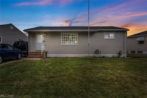 15408 Darke Blvd, Brook Park, OH 44142
