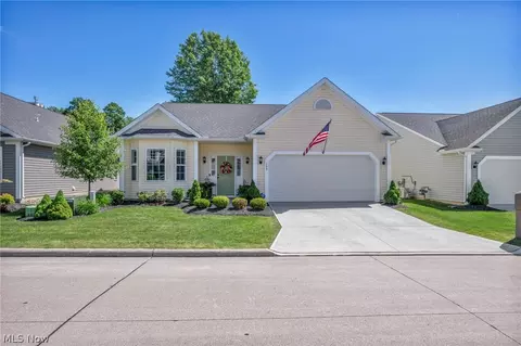 169 Haydens Arbor, Elyria, OH 44035 photo 2