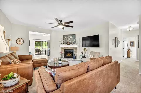 169 Haydens Arbor, Elyria, OH 44035 photo 16