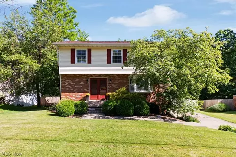 125 Windermere Dr, Saint Clairsville, OH 43950