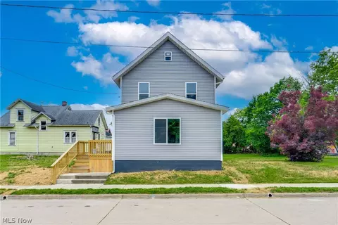322 Green Ave, Alliance, OH 44601