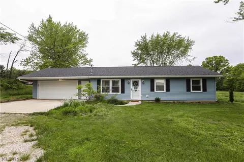 5189 Wayland Rd, Diamond, OH 44412