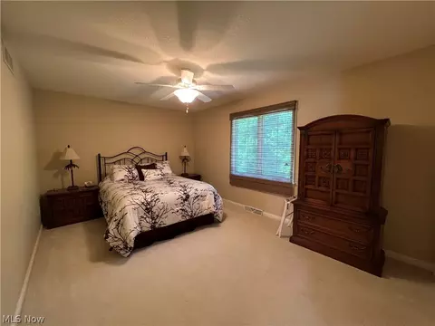 Bedroom - 654 Saddlebrook Dr, Boardman, OH 44512 photo 2 of 3