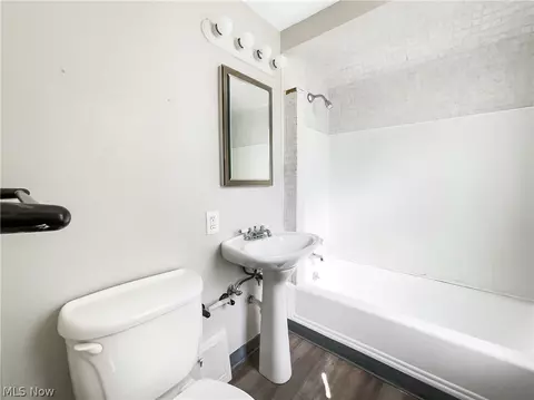 Bath - 761 E 236th St, Euclid, OH 44123 photo 1 of 2