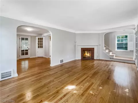 Living - 761 E 236th St, Euclid, OH 44123 photo 2 of 4