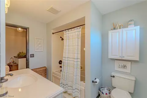 128 Huntington Cir, Elyria, OH 44035 photo 32