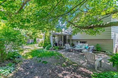 128 Huntington Cir, Elyria, OH 44035 photo 40