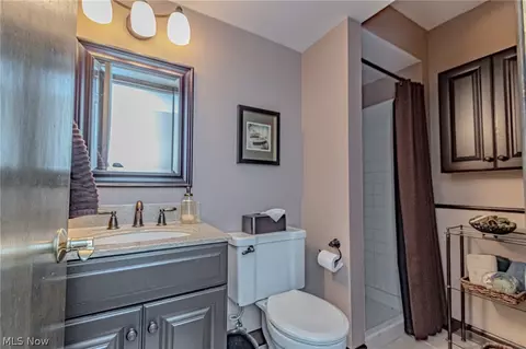 128 Huntington Cir, Elyria, OH 44035 photo 33