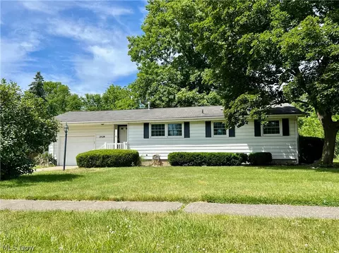 2524 W 37th St, Lorain, OH 44053