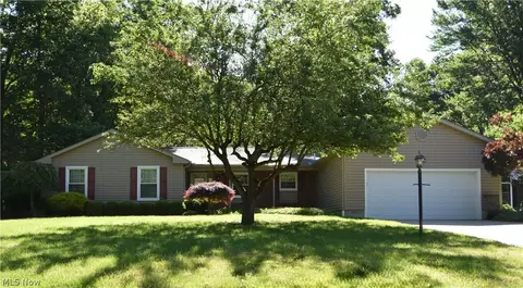 821 Squirrel Hill Dr, Boardman, OH 44512