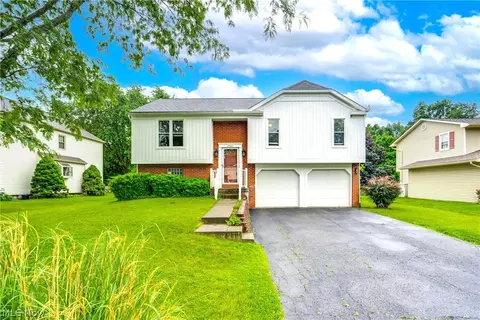 2964 Carlton St NW, North Canton, OH 44720