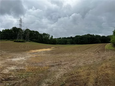 E. Under Ridge Road, Conneaut, OH 44030
