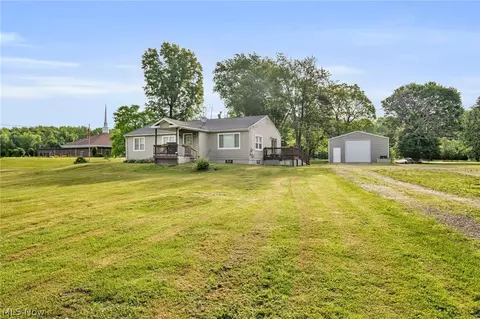 5805 Manchester Rd, New Franklin, OH 44319