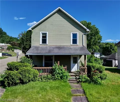431 Beaver Ave NE, New Philadelphia, OH 44663