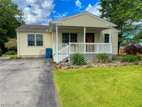 1106 Berlin Rd, Huron, OH 44839