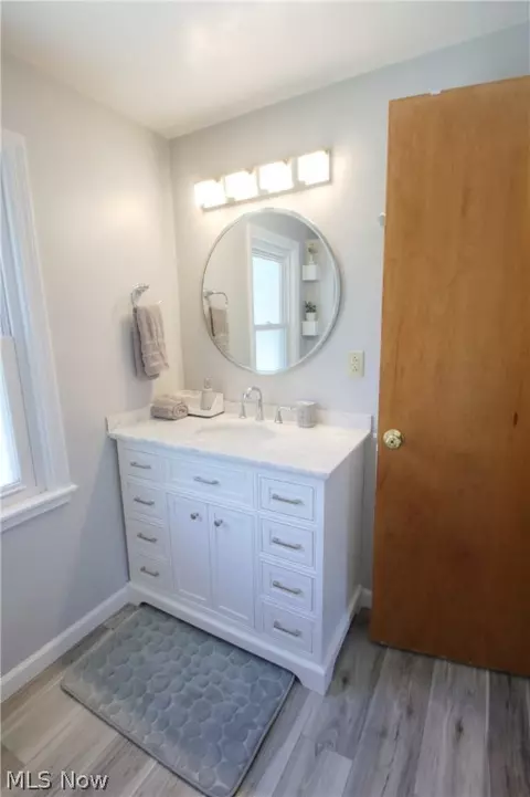30615 Willowick Dr, Willowick, OH 44095 photo 26