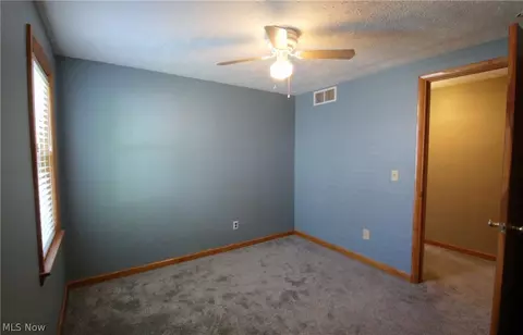30615 Willowick Dr, Willowick, OH 44095 photo 11