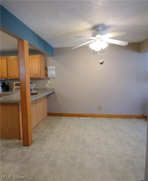 30615 Willowick Dr, Willowick, OH 44095 photo 21