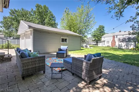 30615 Willowick Dr, Willowick, OH 44095 photo 41