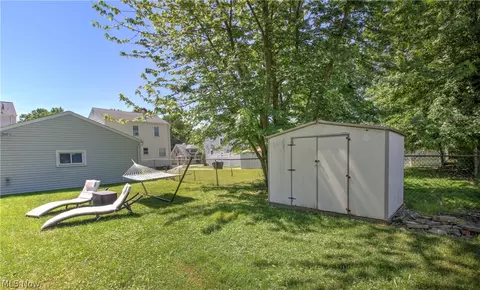 30615 Willowick Dr, Willowick, OH 44095 photo 45