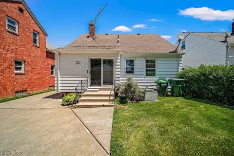 1738 Rockefeller Rd, Wickliffe, OH 44092 photo 8