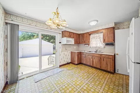1738 Rockefeller Rd, Wickliffe, OH 44092 photo 13